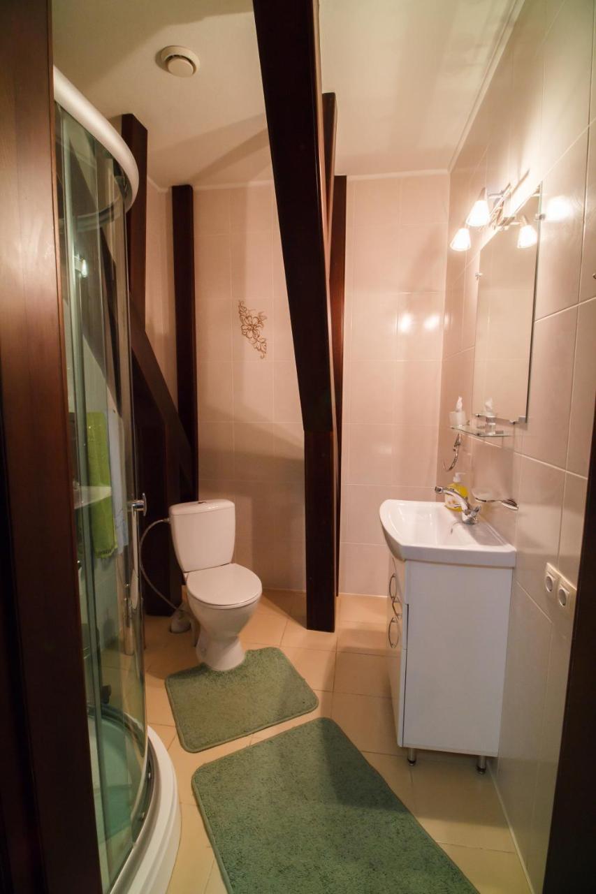 Hotel On Khmelnytskogo 8 Harkov Kültér fotó