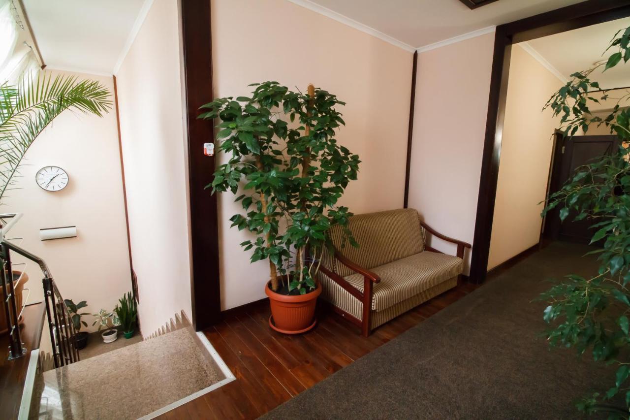 Hotel On Khmelnytskogo 8 Harkov Kültér fotó